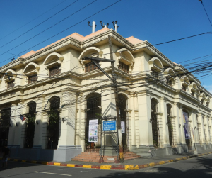 1 - Travelpreneur The corner street of bahay Tsinoy