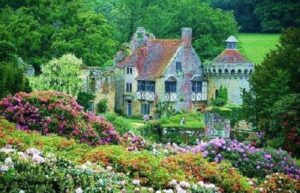 Scotney Castle and garden