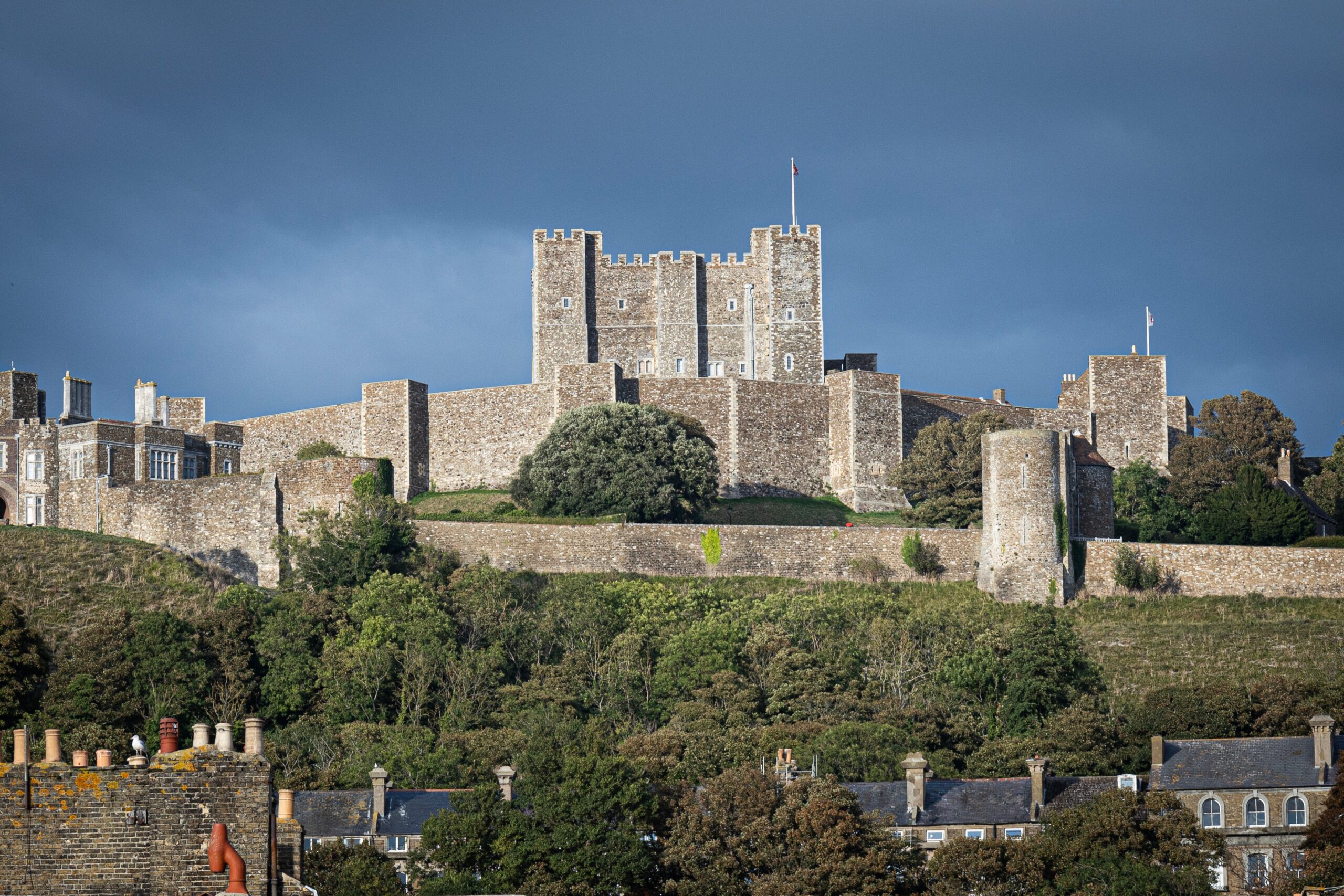 Dover Castle on top of the hill