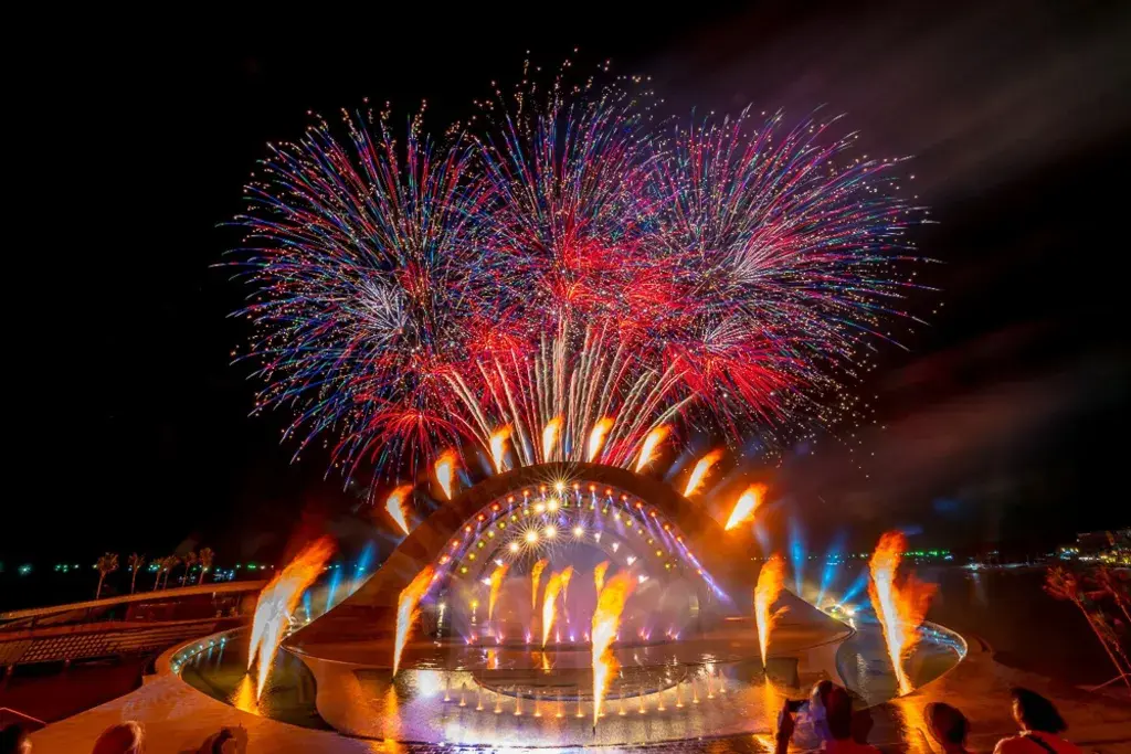 Kiss of the Sea Phu Quoc fireworks above the stage